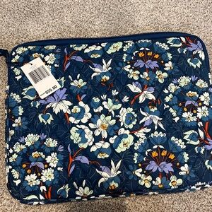 Vera Bradley NWT flower burst laptop sleeve